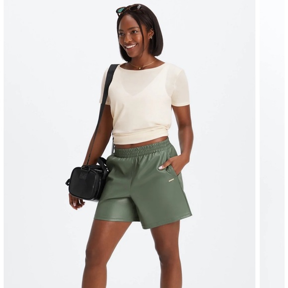 Fabletics Pants - Fabletics Vegan Leather High-Waisted Short Size Medium‎ NWT